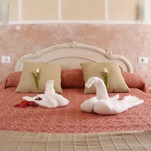 Hotel 4dreams Chimisay ***