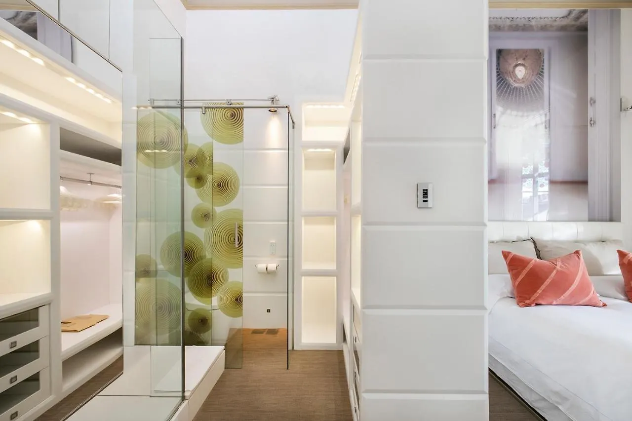 El Palauet Royal Suites Barcelona Spain